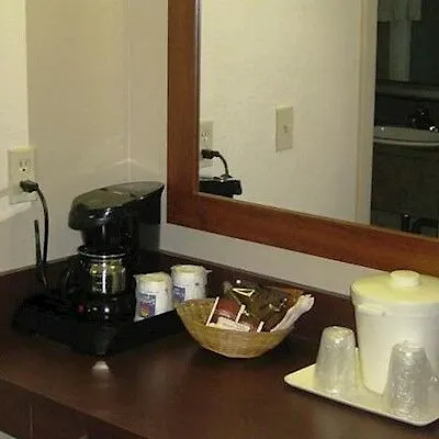 *** Hotel Comfort Inn & Suites Airport South YYC Canadá