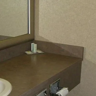 Comfort Inn & Suites Airport South YYC 3*,  Canadá